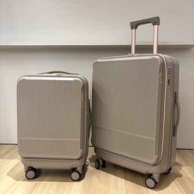 New!「Jewelna Rose エルダートローリー」